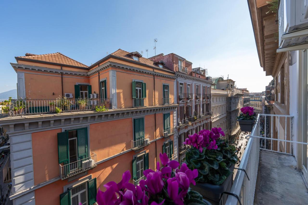 Teatro Toledo 272 Bed & Breakfast Naples Luaran gambar