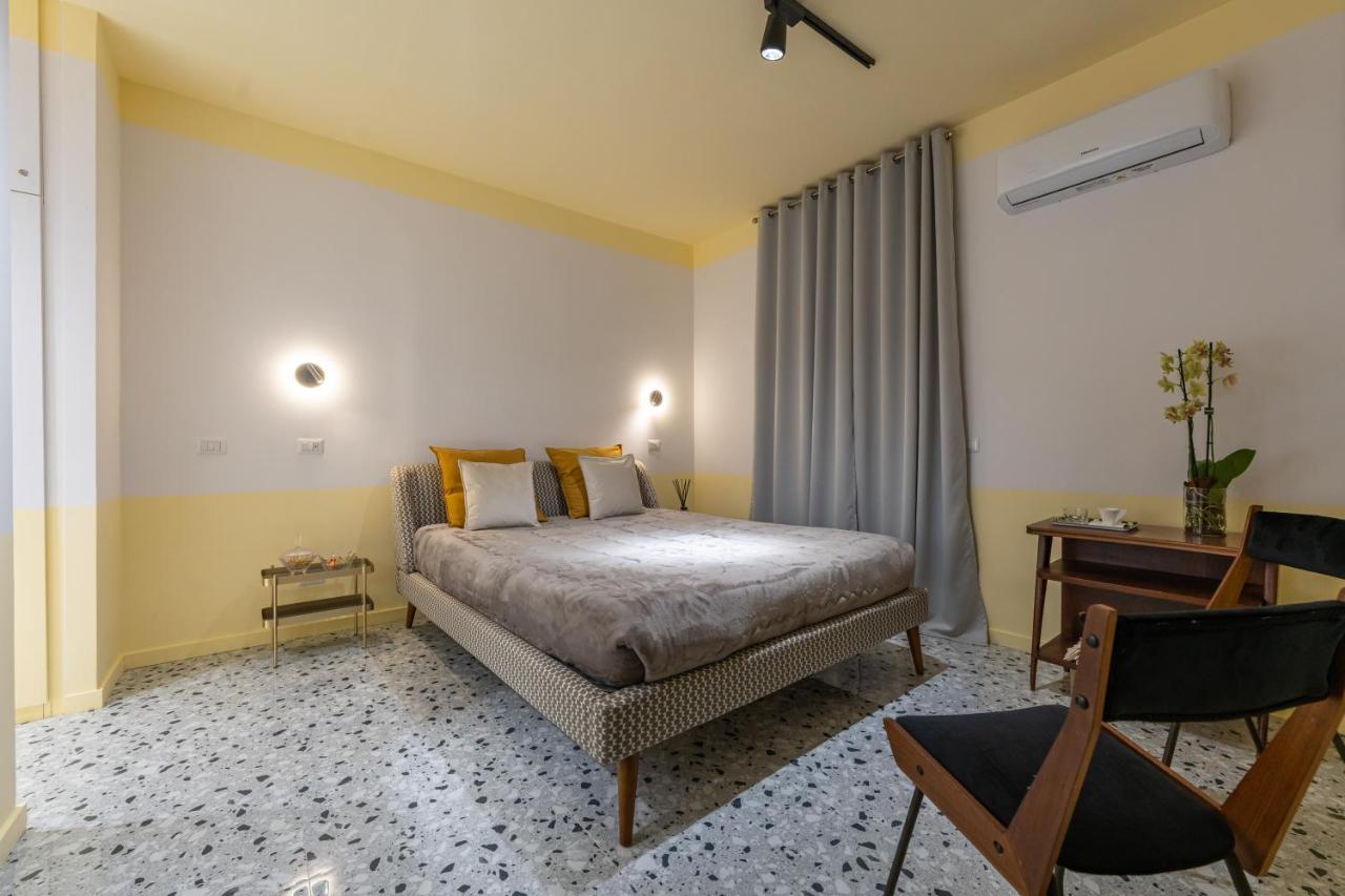 Teatro Toledo 272 Bed & Breakfast Naples Luaran gambar