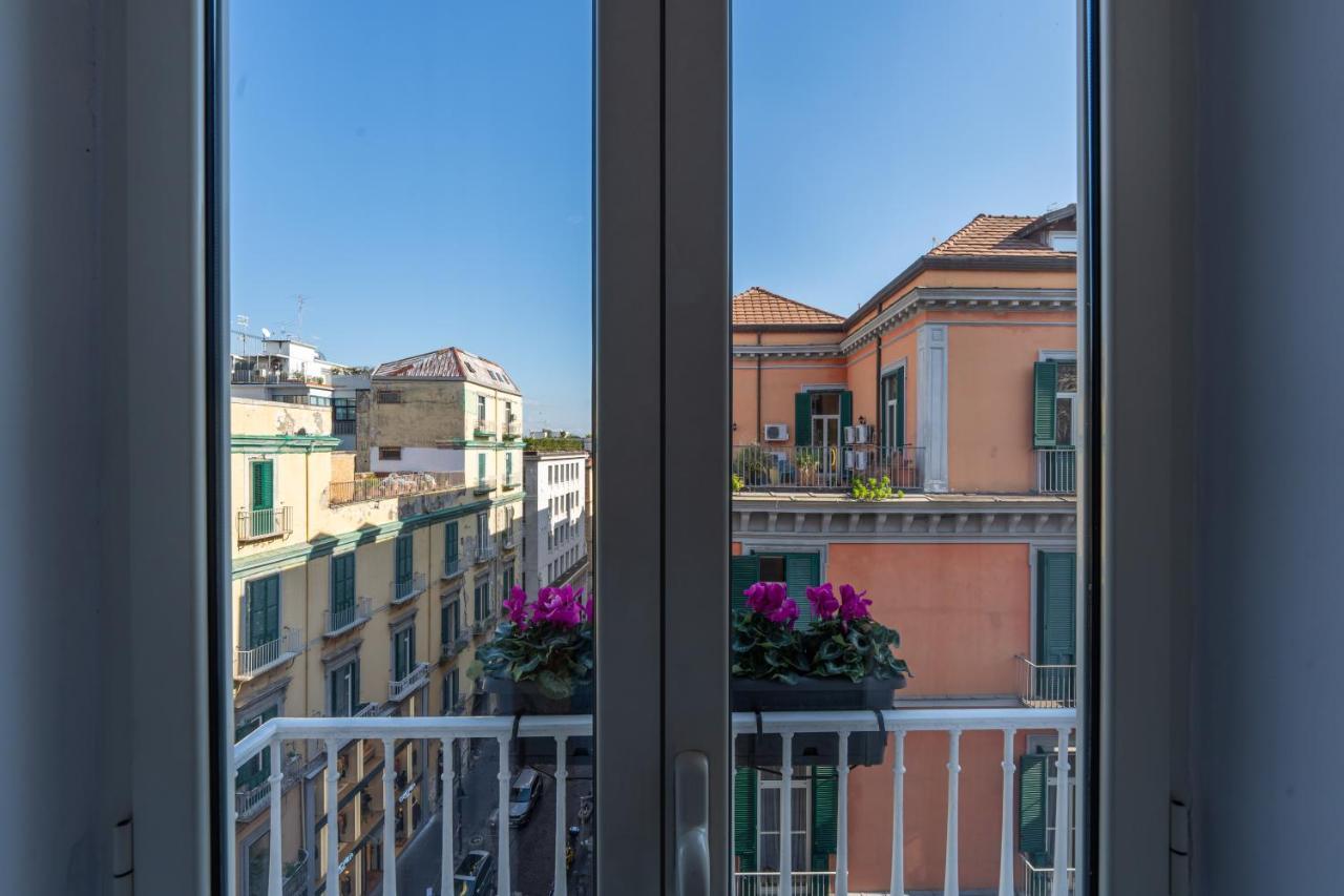 Teatro Toledo 272 Bed & Breakfast Naples Luaran gambar